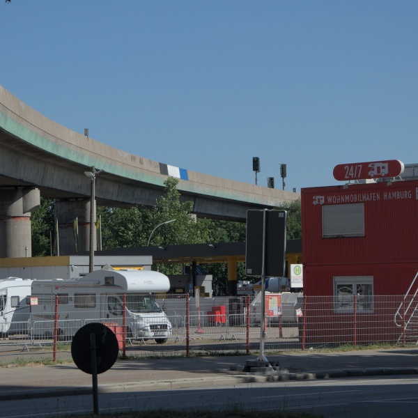 1355_wohnmobilhafen hamburg_220622.jpg